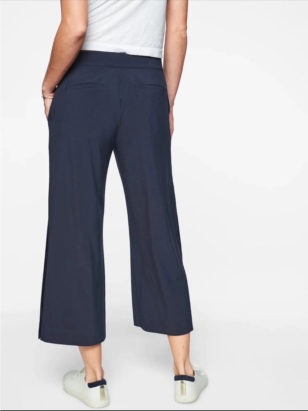 Athleta Tribeca Crop Pant, Black SIZE 0P